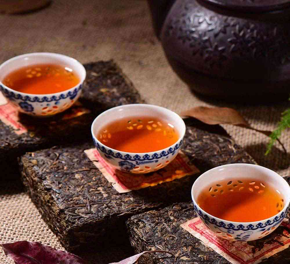 家里20年的普洱茶能否饮用，为什么？20年以上的普洱茶叶是否仍然安全饮用？