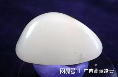 和田玉结晶体多的具体含义及其影响：探究其品质与价值的关键因素