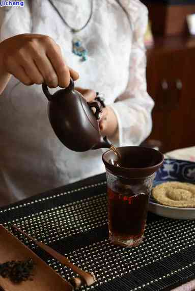 冬天喝普洱茶熟茶好吗？女生能喝吗？