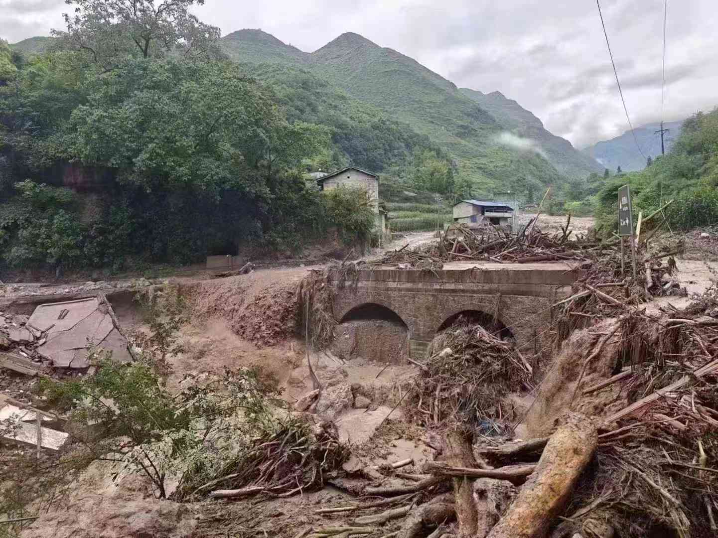 岷县洮河边有玉石吗现在开放吗？