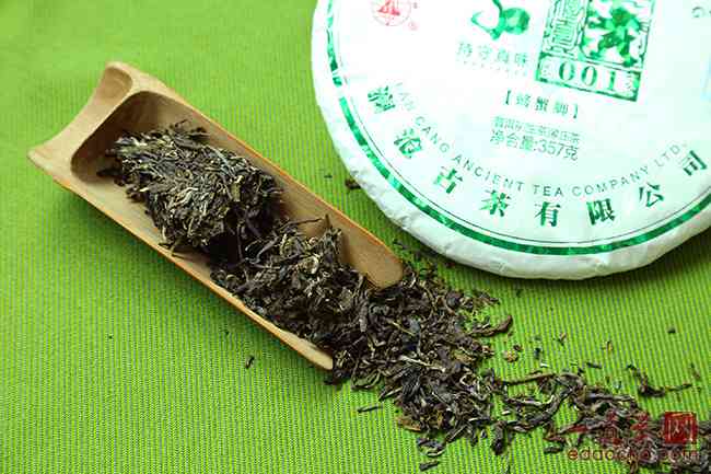 云南景迈山古茶园0085普洱熟茶饼：茶香四溢，回味悠长