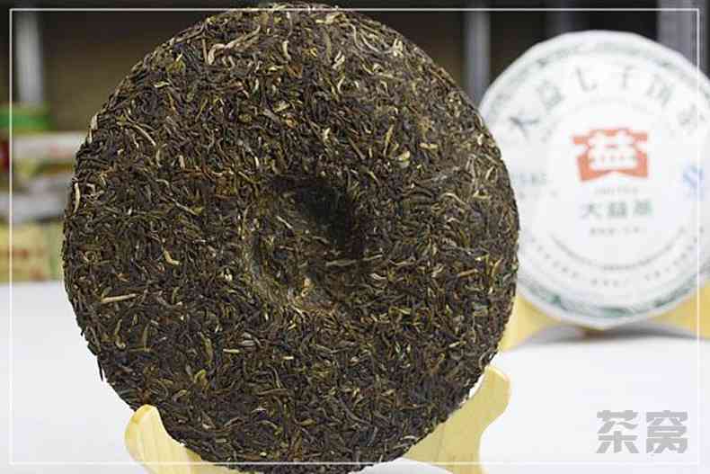 1992年熟普洱茶饼多少钱一斤：了解1992年普洱方茶价格