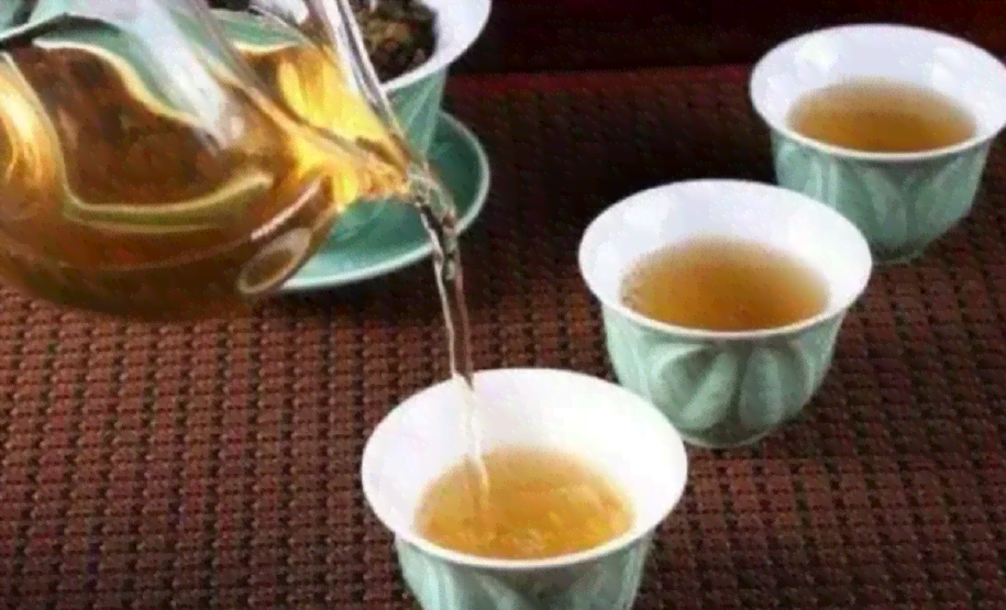 发霉普洱茶饼：掌握有效处理与解决方法，避免浪费好茶