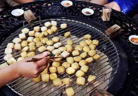 普洱紫竹村饭：精品美食、优雅环境与文化体验的完美结合