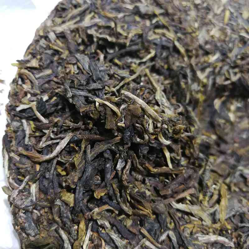 2020年大富赛老树茶普洱茶：金奖云章，老树圆茶