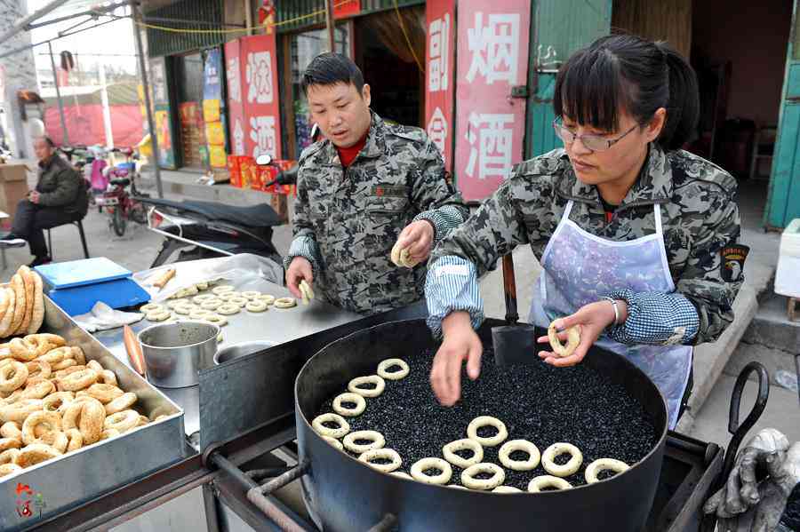 青石玉佩戴的禁忌有哪些：手镯是否有价值？