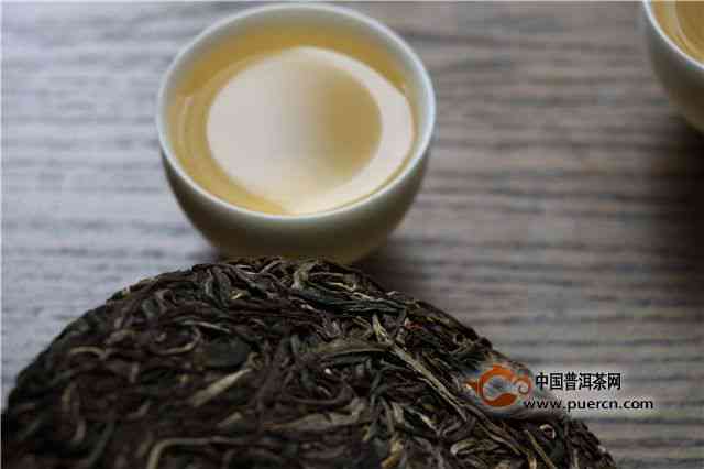 龙藏普洱茶：古树韵味，岁月沉淀，品茗新境界