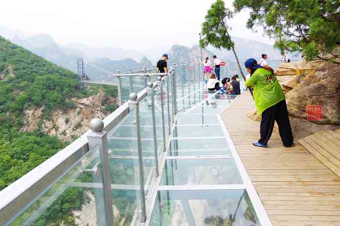 琉璃山玻璃栈道：长度、介绍及相关细节