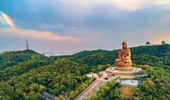 探秘自然与文化的瑰宝：西樵山的历史、地理和风景