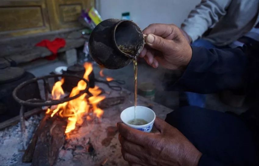 普洱茶烤火味