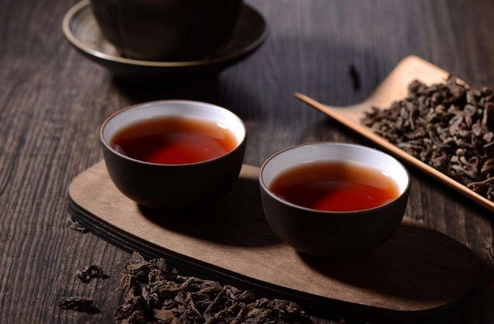 普洱茶膏的作用与制作：详解茶的种类、茶具及泡茶功效