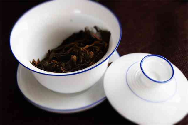 高级普洱茶饮具 - 定制泡茶专用杯子，专为品质茶叶而设计