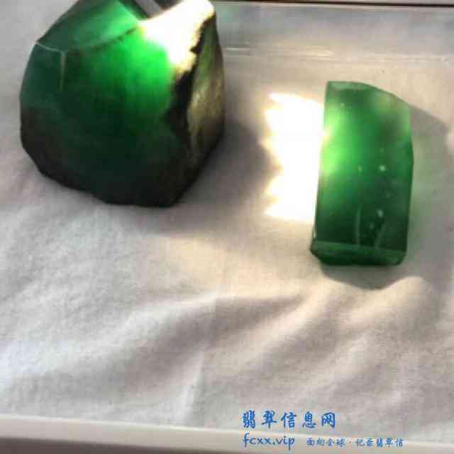 做吊坠的翡翠原石要比抠珠子的好：选择与评价指南