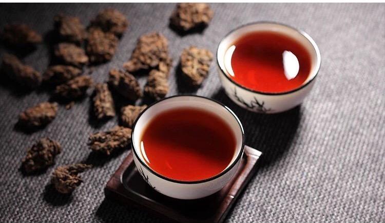 普洱生茶属什么茶：普洱生茶属于后发酵的黑茶类。