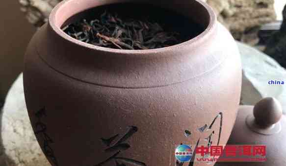 瓷罐存普洱茶的时间以及保持茶叶品质的方法