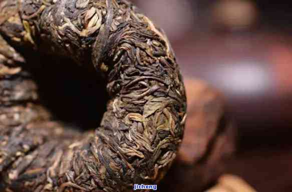 普洱茶窝头状如何弄碎泡茶拆不开？