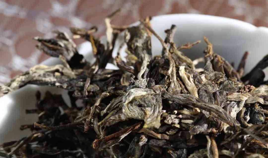 普洱茶有点涩是为什么：探究普洱茶涩味的原因