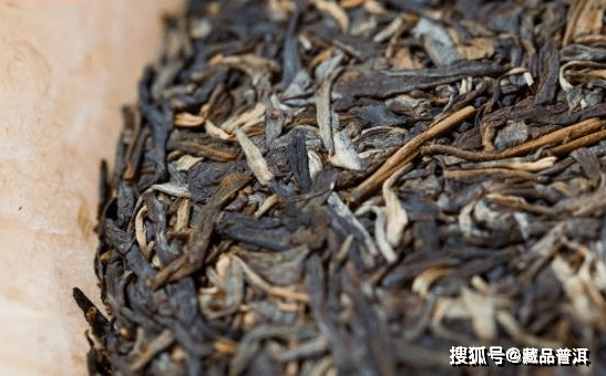 云南普洱茶：生茶与熟茶的选择指南，让你轻松辨别并品鉴出口感