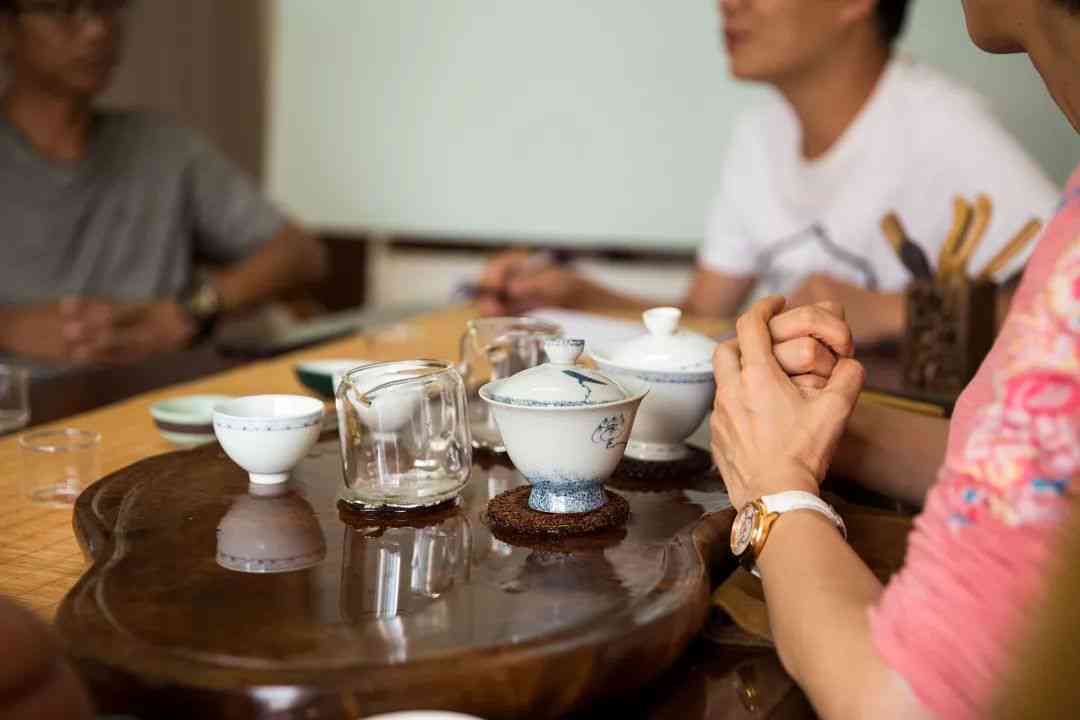 普洱茶香淡雅，回味悠长，口感细腻