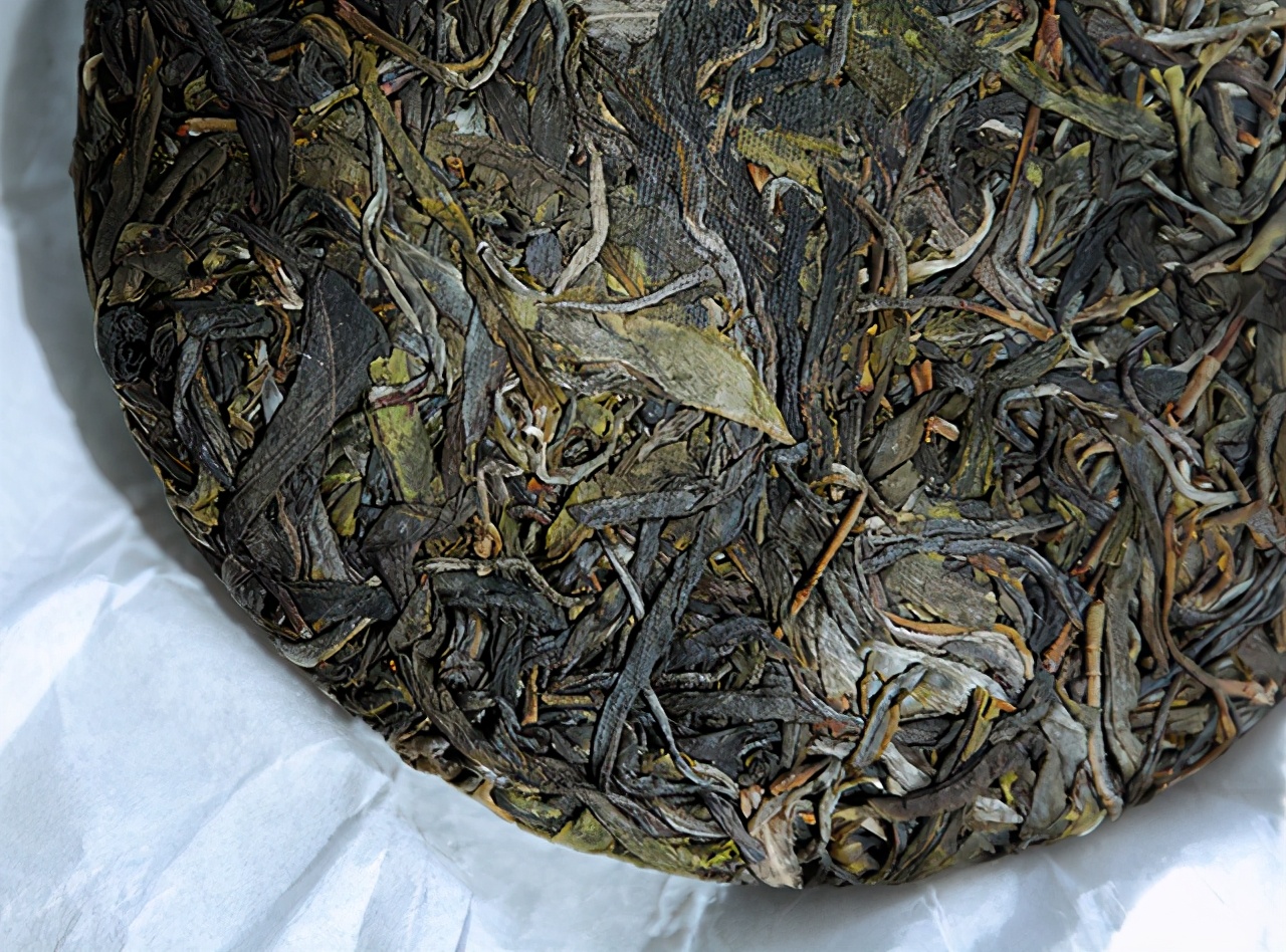 普洱茶的魅力：岁月沉淀中的陪伴，古般的品味，喝出生活的厚度。