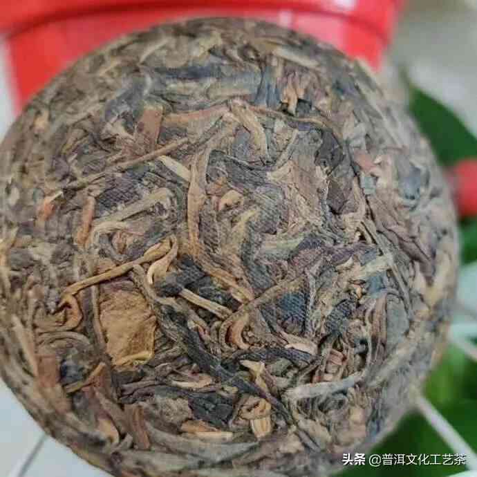 2003年春明茶厂金奖沱茶：制作工艺、口感特点及品鉴方法的全面解析