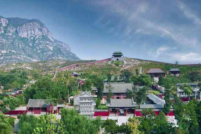 皮山县旅游景点推荐：探索皮山的自然风光、历史文化及休闲娱乐场所