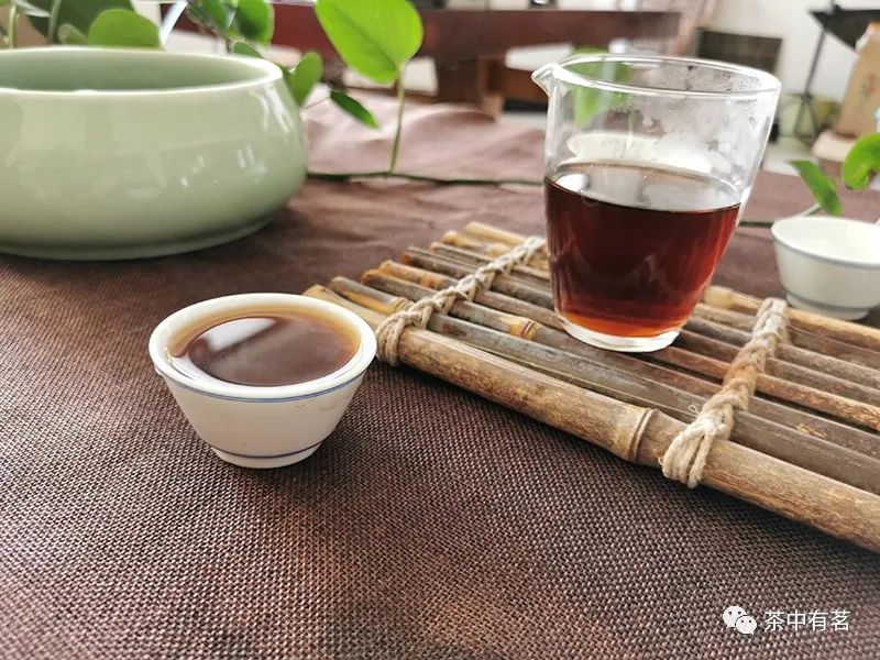 普洱茶七子饼：一款经典普洱茶的来历、特点和价格。