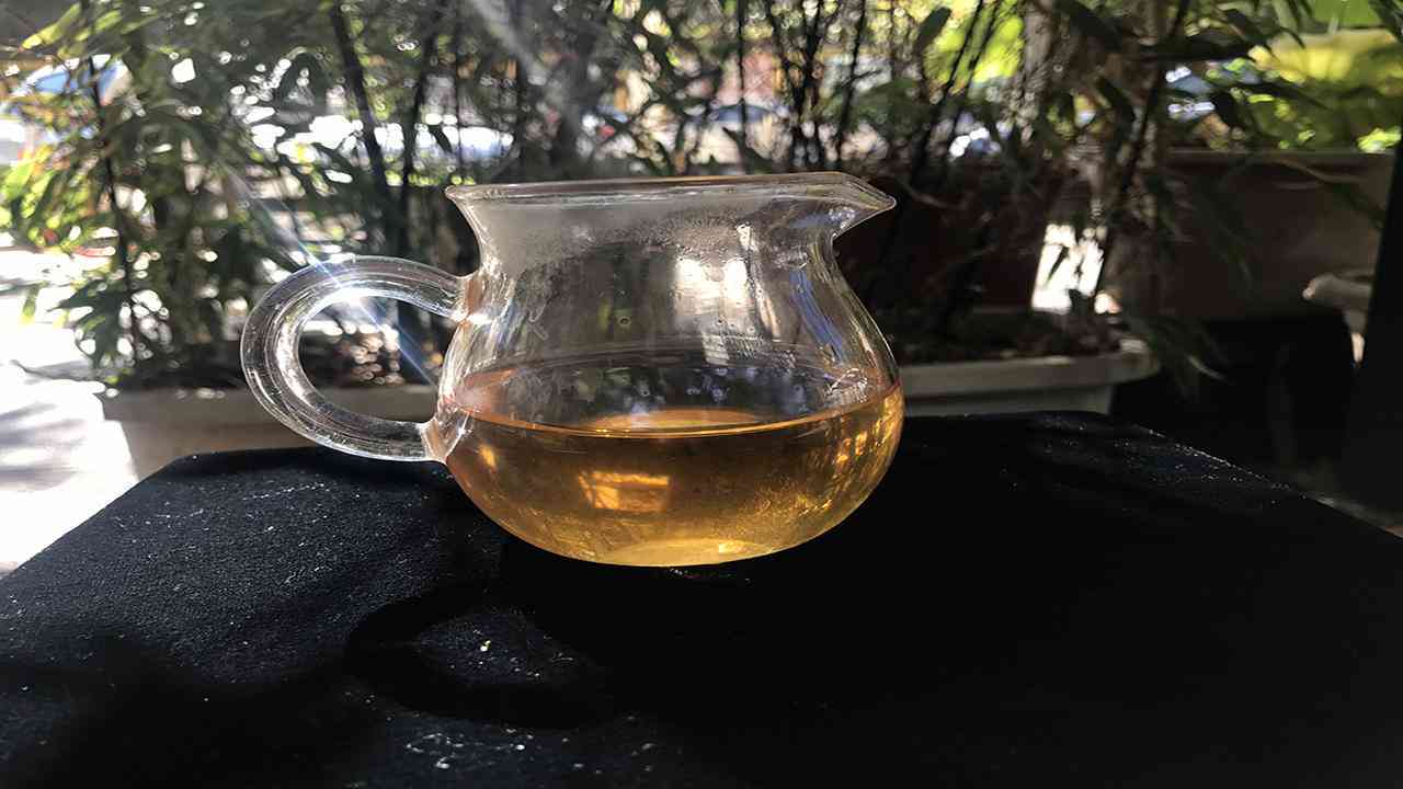 易武春尖普洱茶：时令新茶叶，珍稀老树品种，独特风味与收藏价值详解