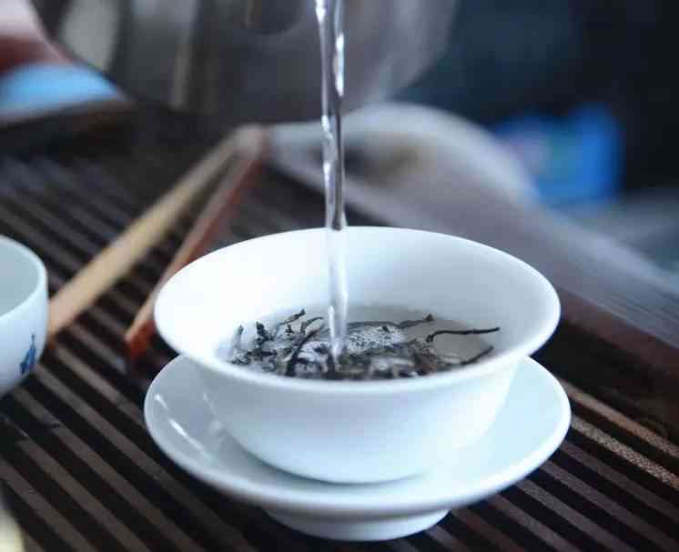 '普洱茶煮后出现棉絮状物？原因及解决方法'