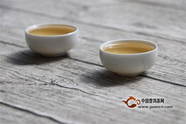 普洱茶竹子茶农