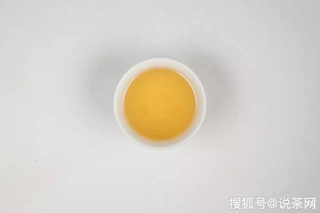 普洱茶渍是否会染色？如何清洗普洱茶渍以防止染色？