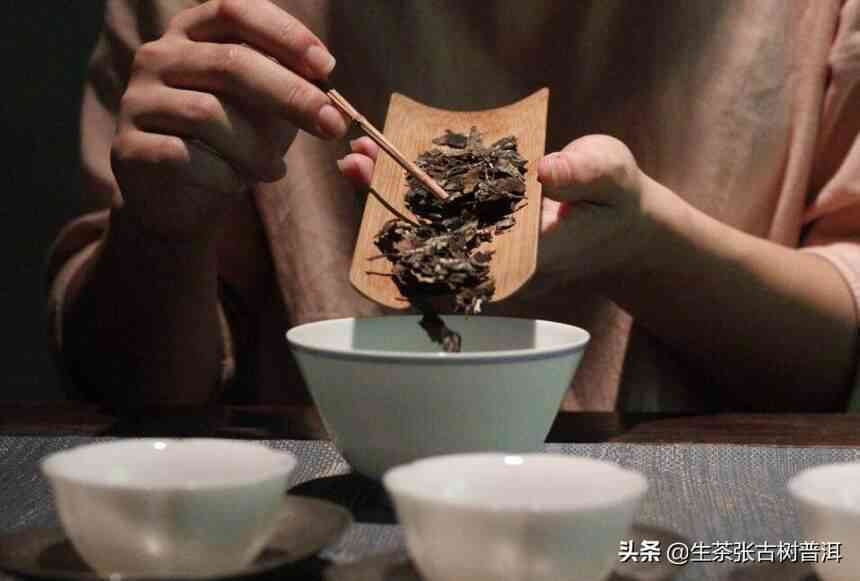 普洱茶泡法全解析：如何正确冲泡出好喝的普洱茶花？