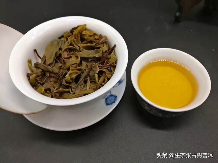 易武普洱生茶口感特点与功效：品鉴体验与健益处全解析