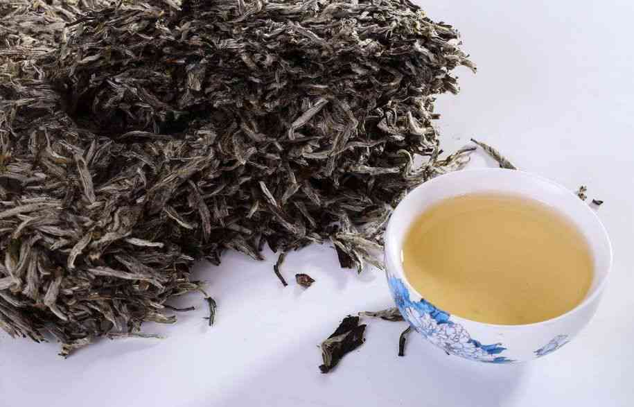 珍珠白茶属于什么茶：茶类、茶种、茶的功效及特点。