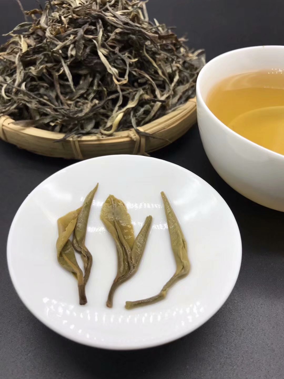 冰岛普洱茶生茶春芽