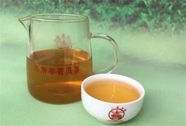 陈香普洱茶：到底是绿茶还是红茶？