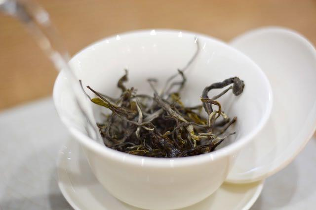 新 '云南特产麻黑普洱茶-高品质茶叶的价格分析与推荐'