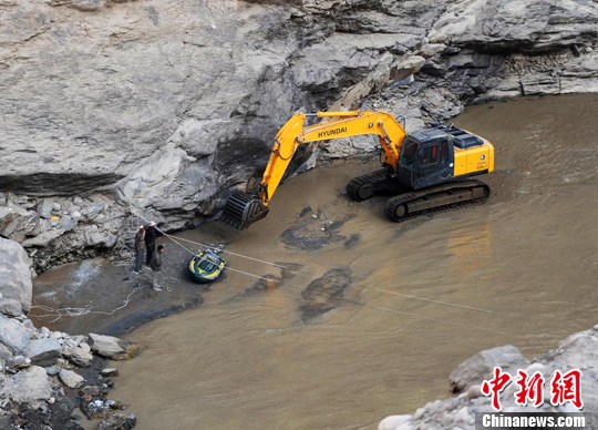 和田玉龙喀什河河道治理及两岸修复项目：新疆中标单位完成治理与生态修复