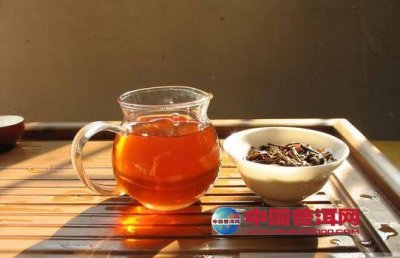 铜雀台茶的作用和功效与禁忌：全面解析其药理效果与适用范围