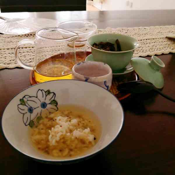 黄磊做的茶泡饭：茶叶蛋、茶冻、喝茶的趣事