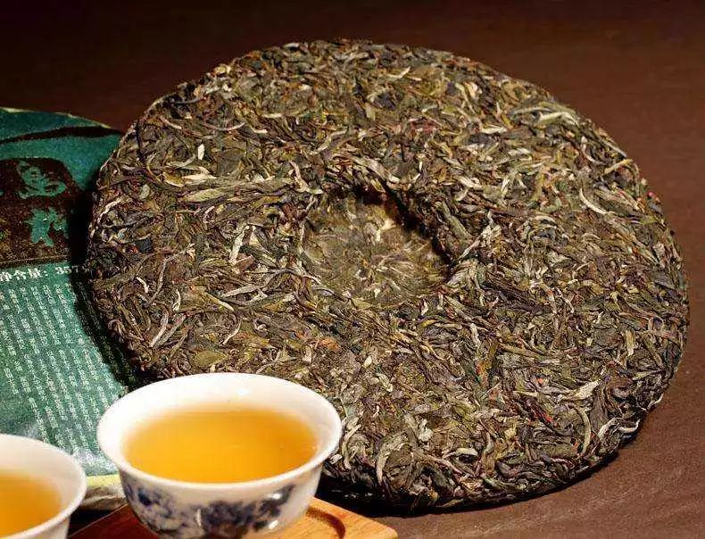 长顺古树生茶普洱茶：一款品质越、历深厚的普洱茶详细介绍与品鉴指南