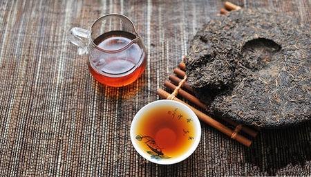 30年后的普洱茶还能喝吗？如何判断陈年普洱茶的品质与安全性