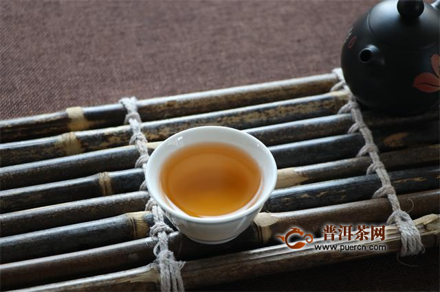 普洱茶什么制作的吃：普洱茶制作方法与口感介绍