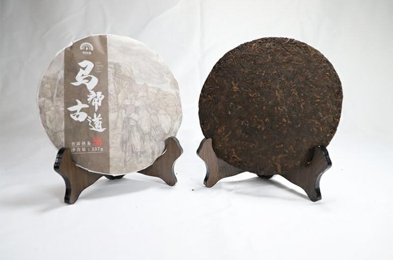 新普洱茶饼礼盒：茶马古道原生态茶叶，品质越，送礼佳品