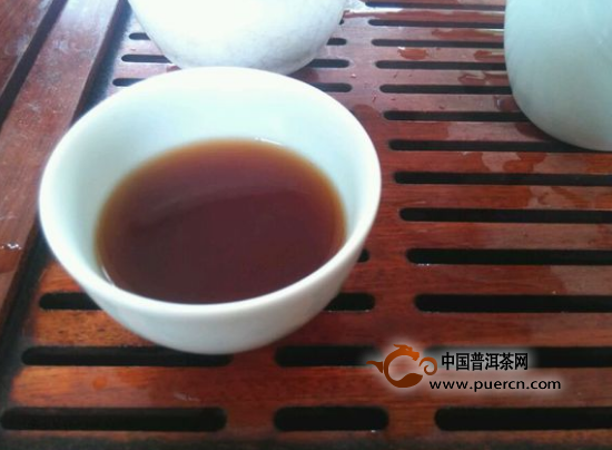 大益8592熟普洱茶：口感醇厚，品质越的秘密解析