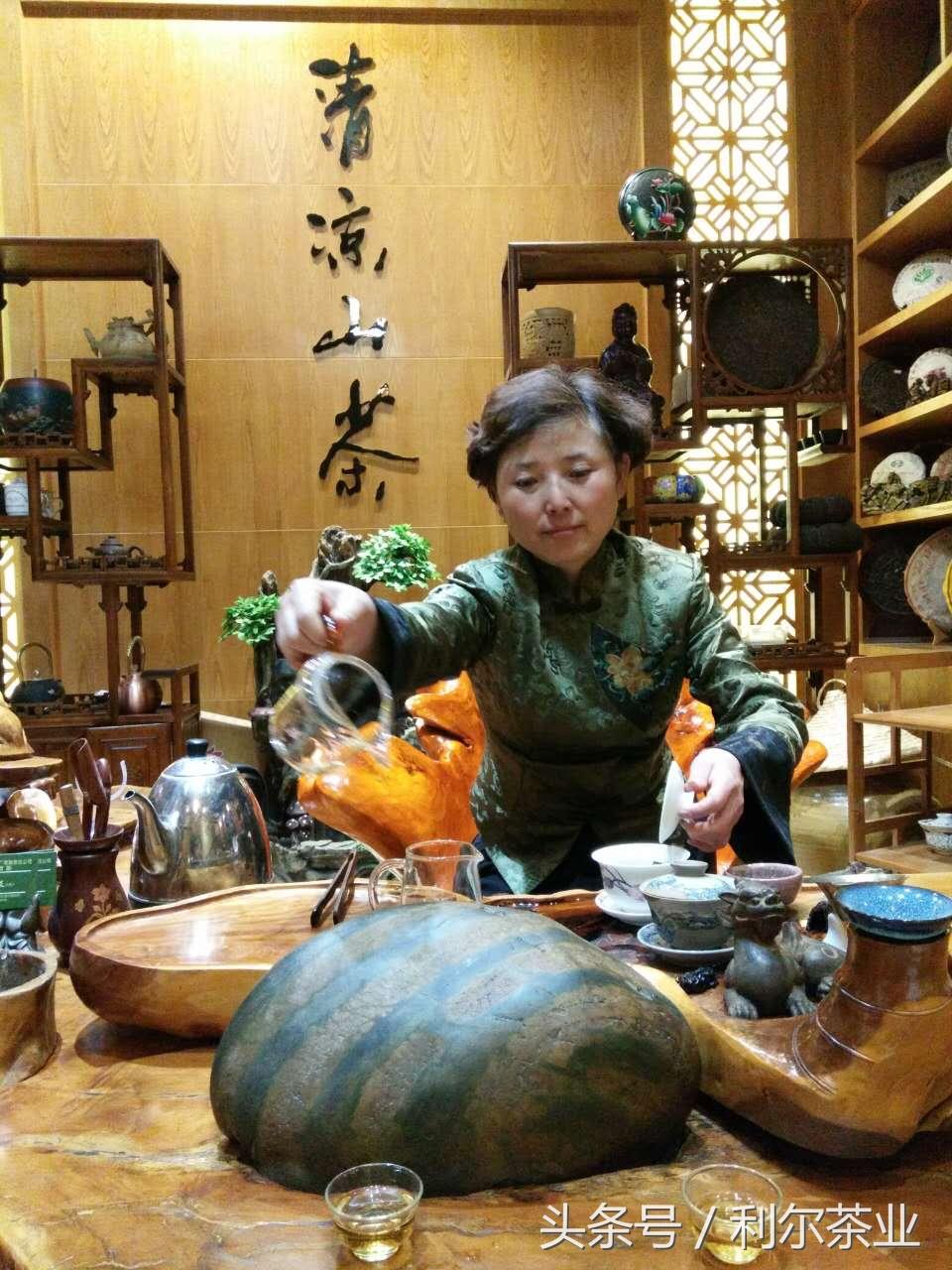 农大普洱茶工艺详解：品质、制作步骤及品鉴技巧一应俱全