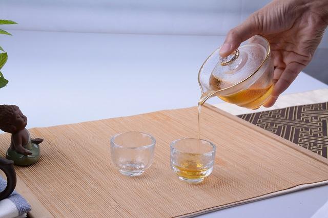 公道杯：茶艺神器？直接泡茶效果如何？