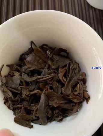 90年的普洱茶价格：饼砖多少钱一斤？值多少钱？