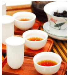 普洱茶市场风云变幻：从神坛跌落的传奇饮品