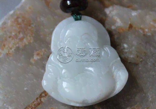 白翡翠多少钱